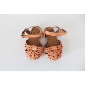 • CAT & JACK COGNAC GIRLS SANDALS •